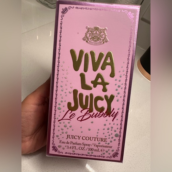 Juicy Couture Pink and Gold Perfume - Picture 10 of 12